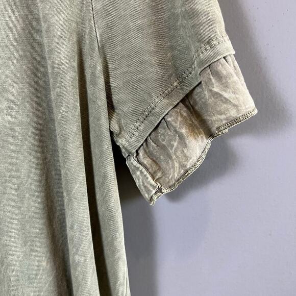 NWT Alter’d State Vetiver Green Tunic Short Sleeve Top Size Medium - Picture 7 of 8